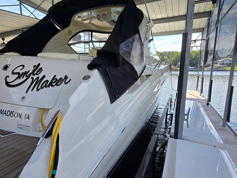 Slide: The Image of Sea Ray 38 Sundancer 2007 - 7