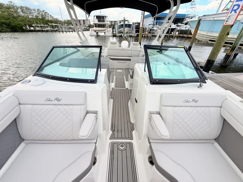 Slide: The Image of Sea Ray SDX 290 Outboard 2027 - 80