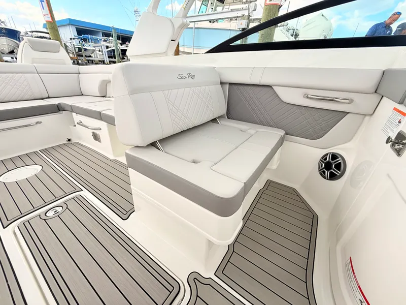 Slide: The Image of Sea Ray SDX 290 Outboard 2027 - 52