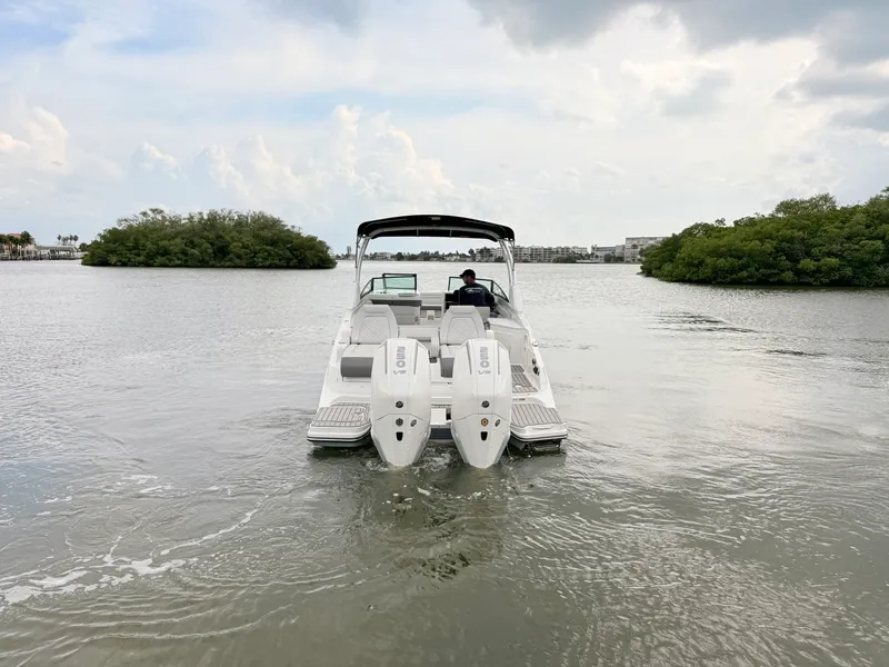 Slide: The Image of Sea Ray SDX 290 Outboard 2027 - 18
