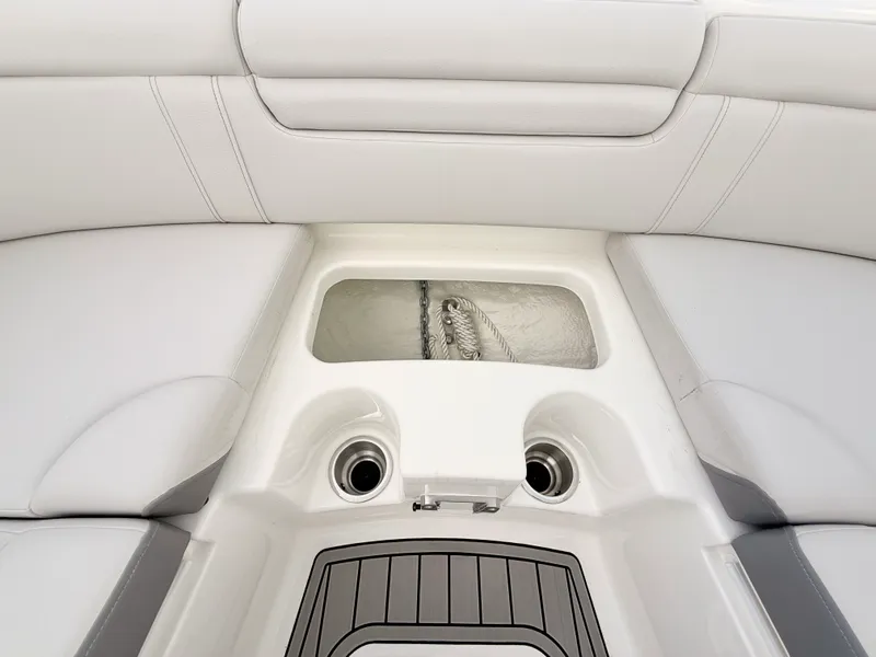 Slide: The Image of Sea Ray SDX 290 Outboard 2027 - 77
