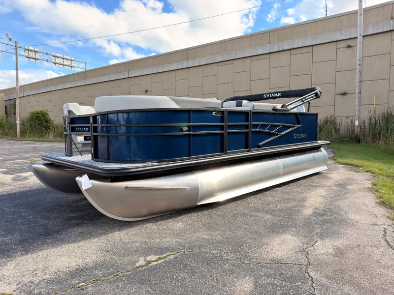 Slide: The Image of Sylvan Q-20 PARTY FISH 2027 - 5