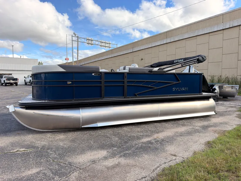 Slide: The Image of Sylvan Q-20 PARTY FISH 2027 - 6