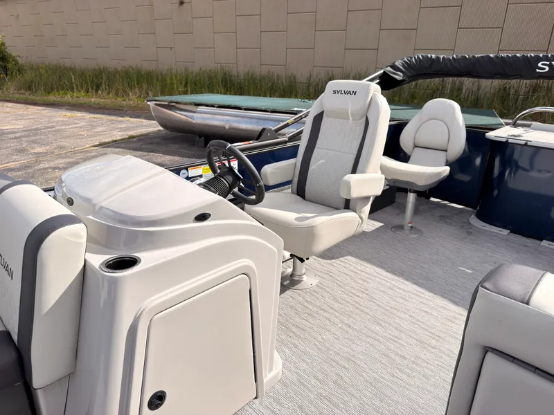 Slide: The Image of Sylvan Q-20 PARTY FISH 2027 - 31