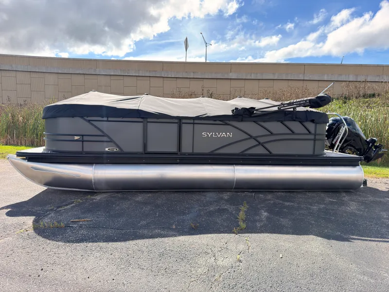 Slide: The Image of Sylvan MIRAGE 822 LZ 2027 - 1