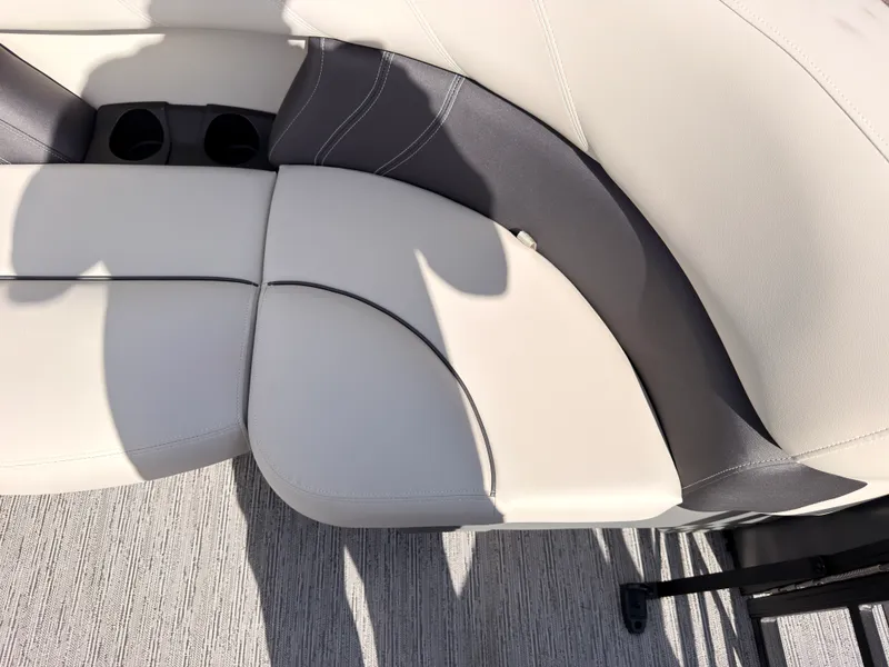 Slide: The Image of Sylvan MIRAGE 822 LZ 2027 - 20