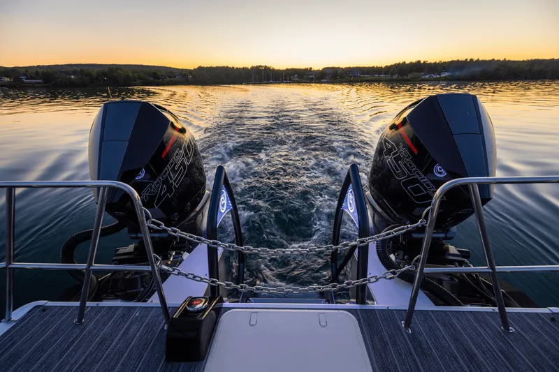 Slide: The Image of Premier 270 Intrigue 2024 - 7