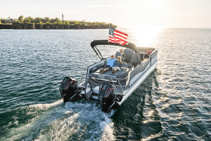 Slide: The Image of Premier 270 Intrigue 2024 - 33