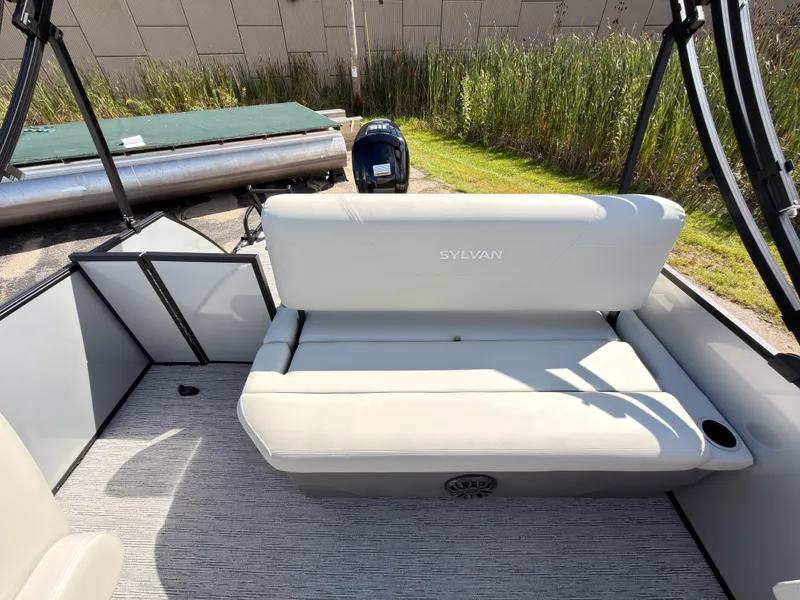 Slide: The Image of Sylvan MIRAGE 820 CLZ DH 2027 - 41