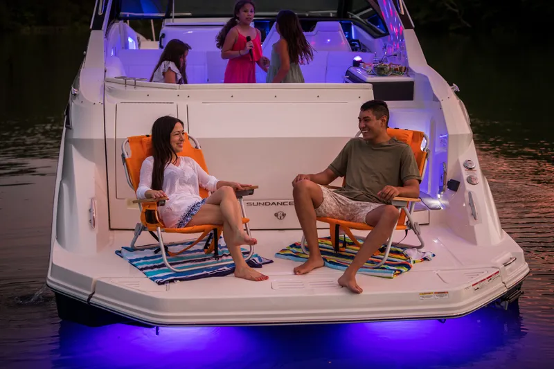 Slide: The Image of Sea Ray Sundancer 320 2026 - 50