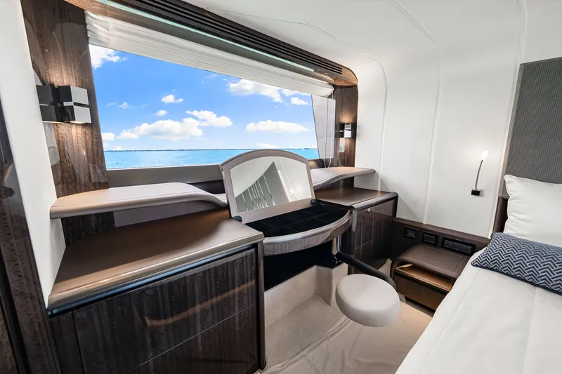 Slide: The Image of Galeon 680 FLY 2025 - 141