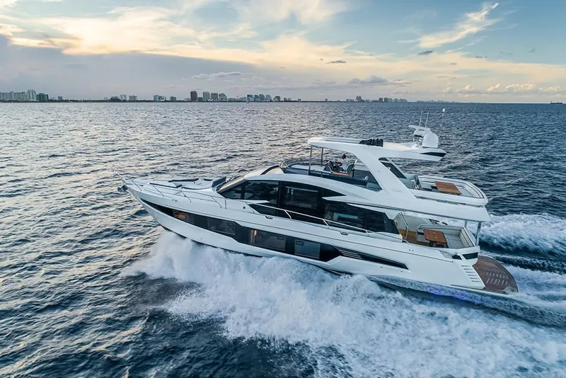 Slide: The Image of Galeon 680 FLY 2025 - 11