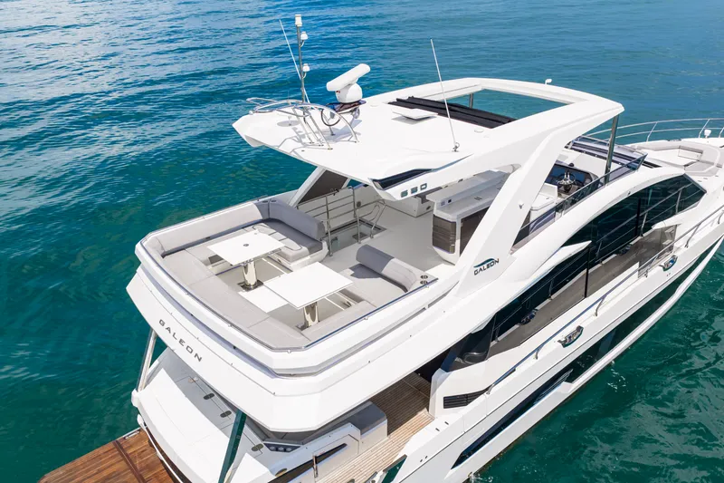 Slide: The Image of Galeon 680 FLY 2025 - 27