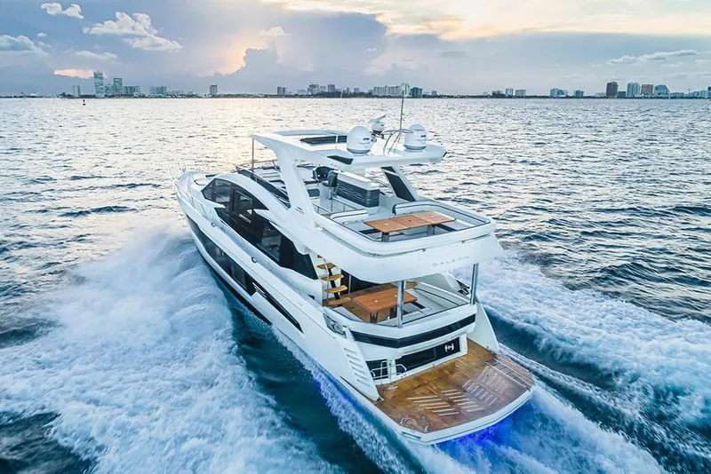 Slide: The Image of Galeon 680 FLY 2025 - 5
