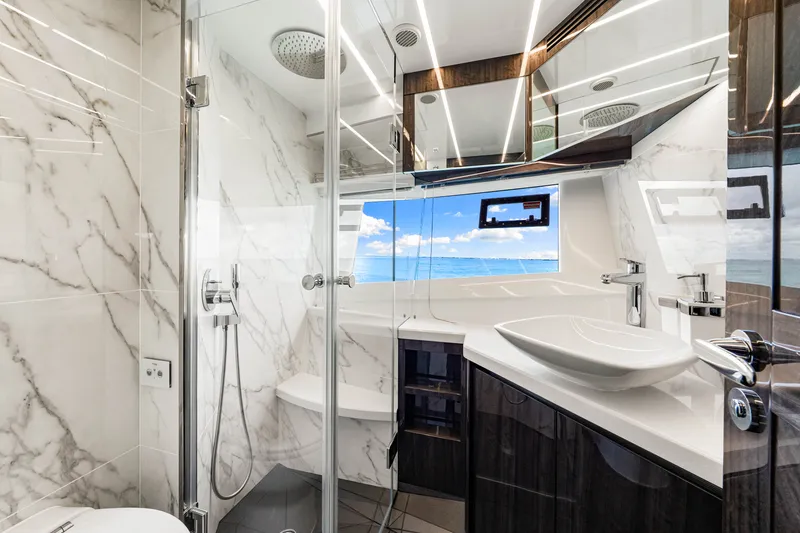 Slide: The Image of Galeon 680 FLY 2025 - 147