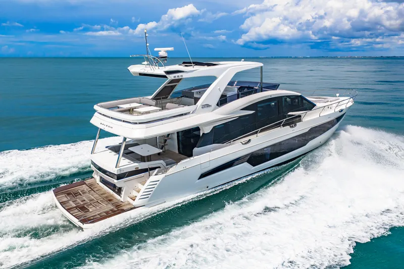 Slide: The Image of Galeon 680 FLY 2025 - 38