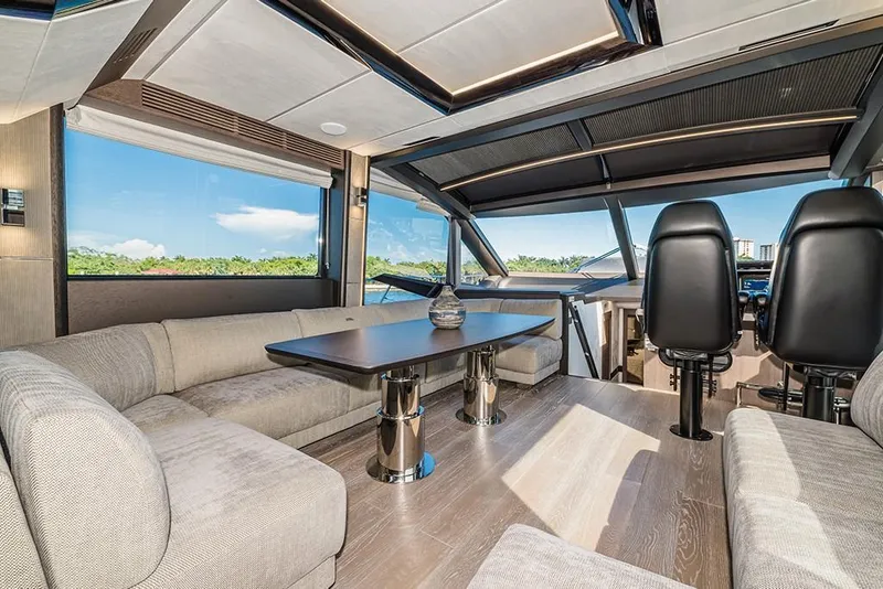 Slide: The Image of Galeon 680 FLY 2025 - 53