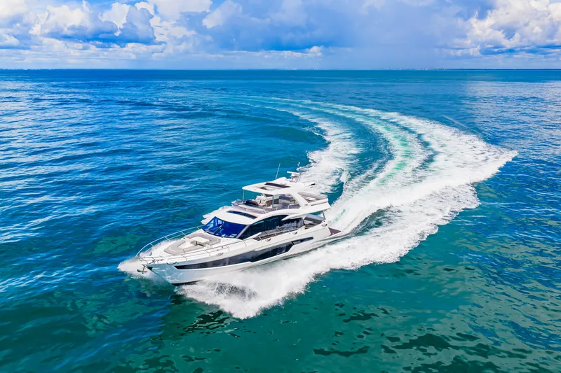Slide: The Image of Galeon 680 FLY 2025 - 31