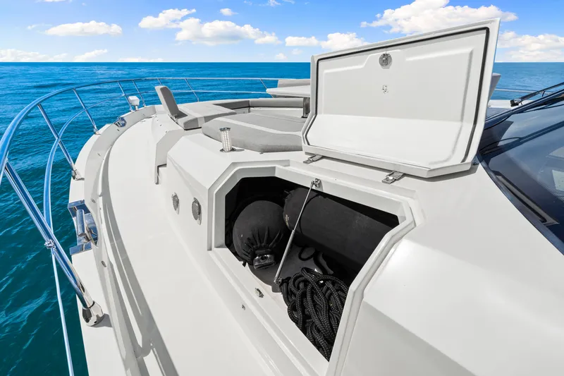 Slide: The Image of Galeon 680 FLY 2025 - 86
