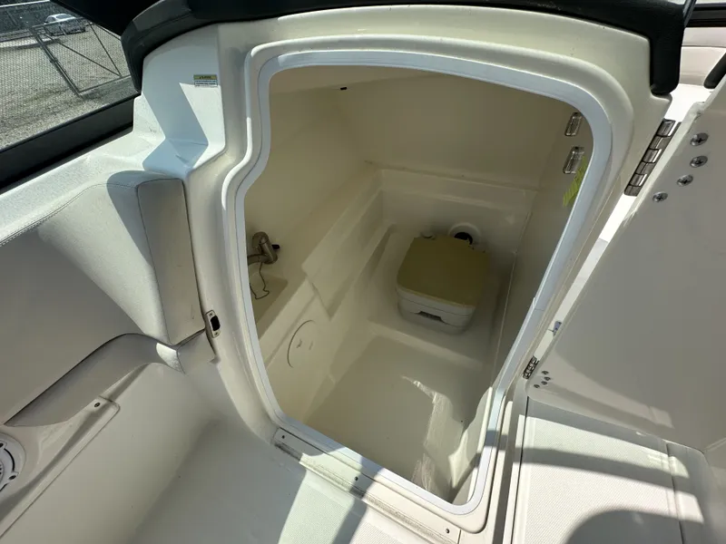 Slide: The Image of Boston Whaler 230 VANTAGE 2013 - 16
