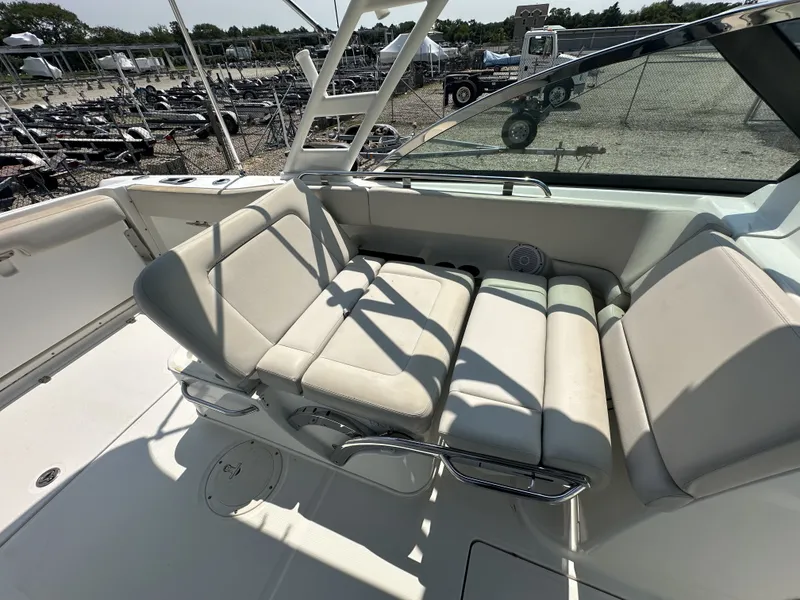 Slide: The Image of Boston Whaler 230 VANTAGE 2013 - 11