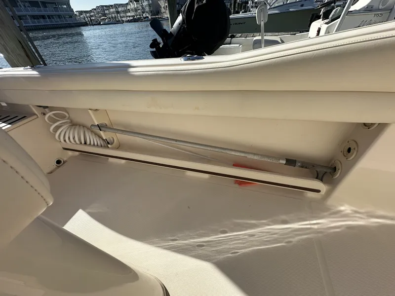 Slide: The Image of Grady-White FISHERMAN 216 2018 - 23