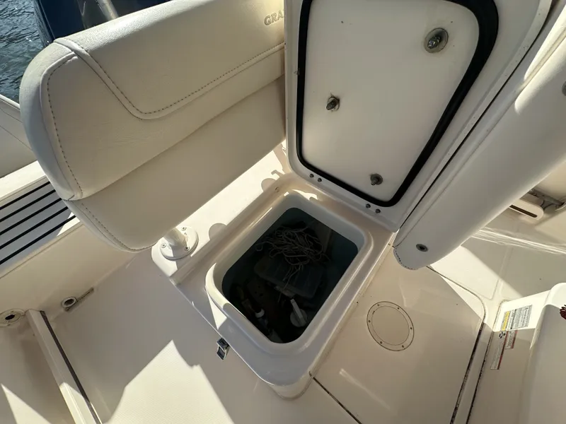 Slide: The Image of Grady-White FISHERMAN 216 2018 - 9