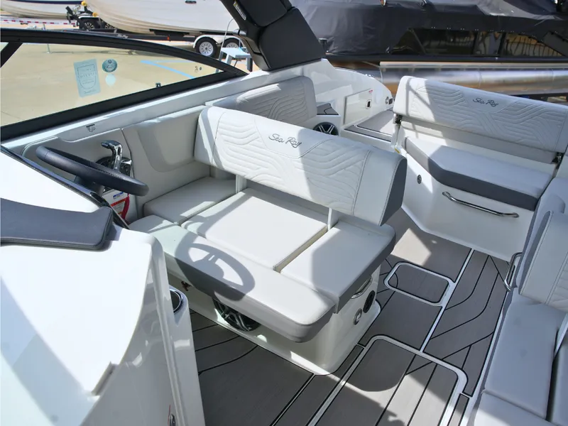 Slide: The Image of Sea Ray SDX 250 Surf 2027 - 21
