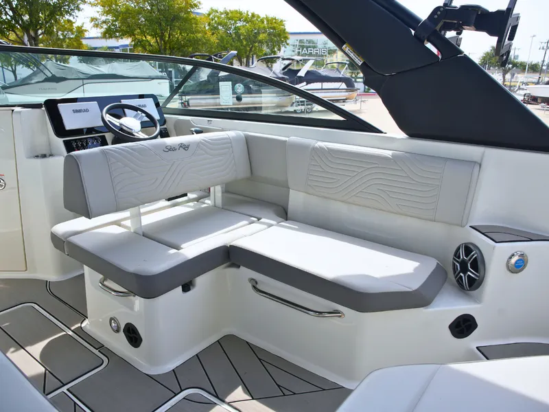 Slide: The Image of Sea Ray SDX 250 Surf 2027 - 15