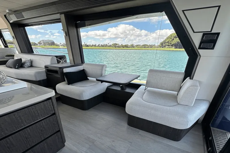 Slide: The Image of Galeon 560 FLY 2026 - 53