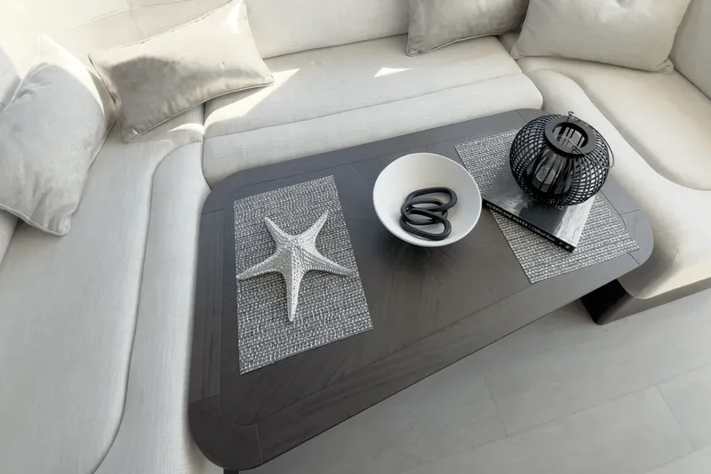 Slide: The Image of Galeon 560 FLY 2027 - 35