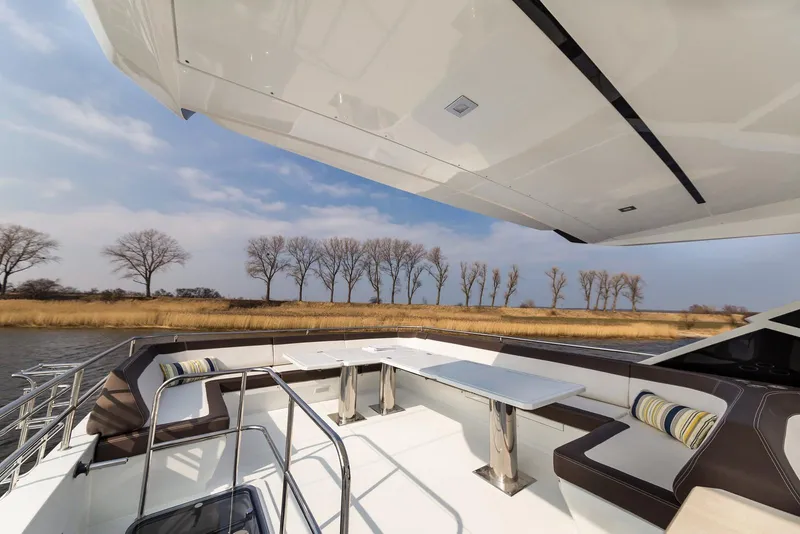 Slide: The Image of Galeon 640 FLY 2027 - 28