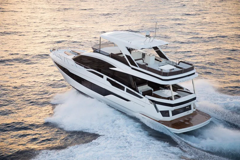 Slide: The Image of Galeon 640 FLY 2027 - 1