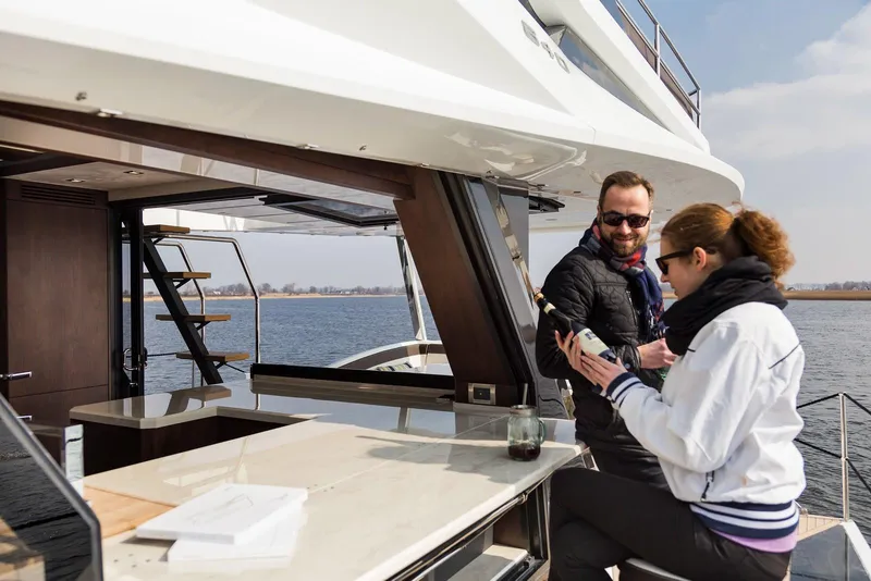 Slide: The Image of Galeon 640 FLY 2027 - 19