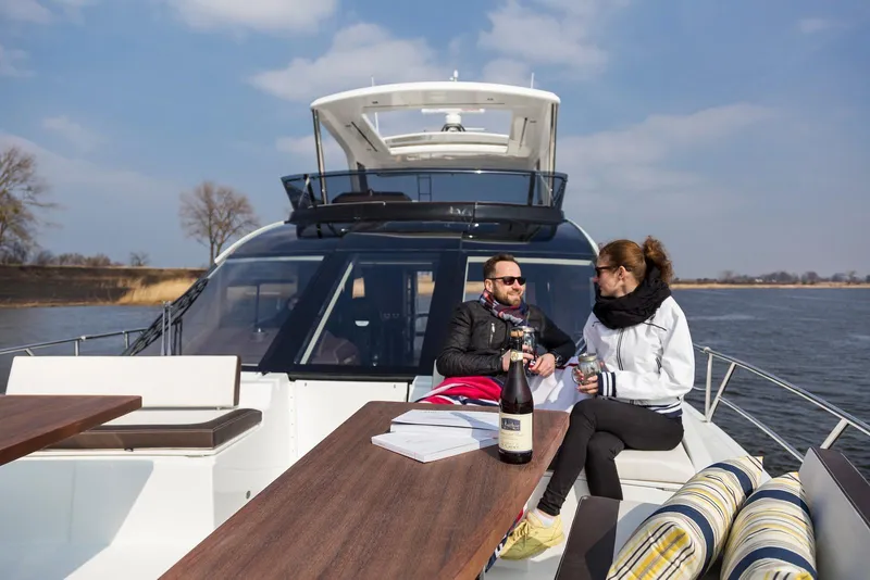 Slide: The Image of Galeon 640 FLY 2027 - 23