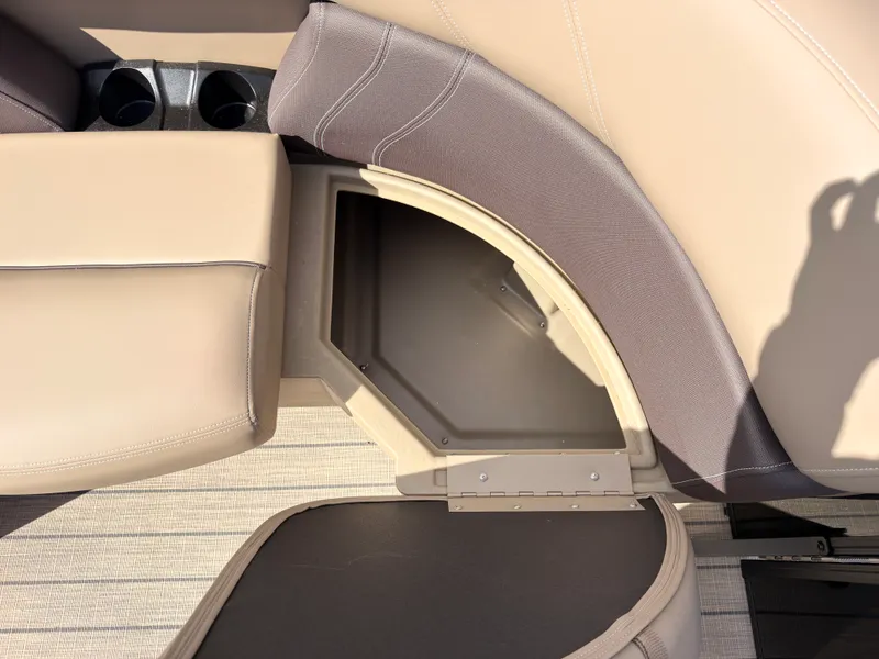 Slide: The Image of Sylvan MIRAGE 8520 CLZ DH 2027 - 14