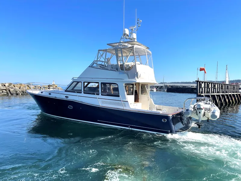 The Image of Custom Salish Sea IS48 Sedan 2012 - 0