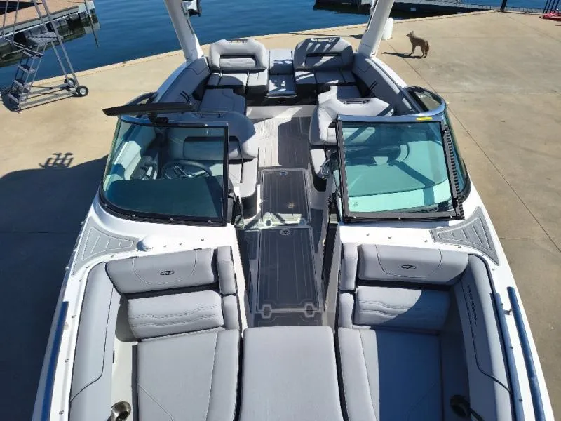 Slide: The Image of Regal LS6 Surf 2027 - 4