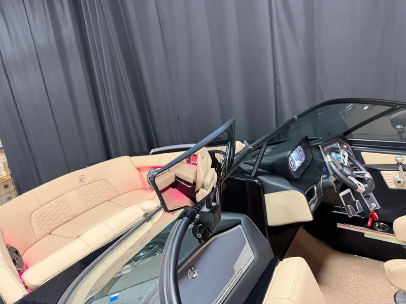 Slide: The Image of Mastercraft X22 2022 - 59
