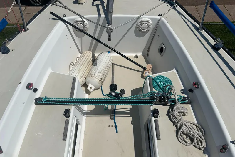 Slide: The Image of J Boats J/29 1984 - 14