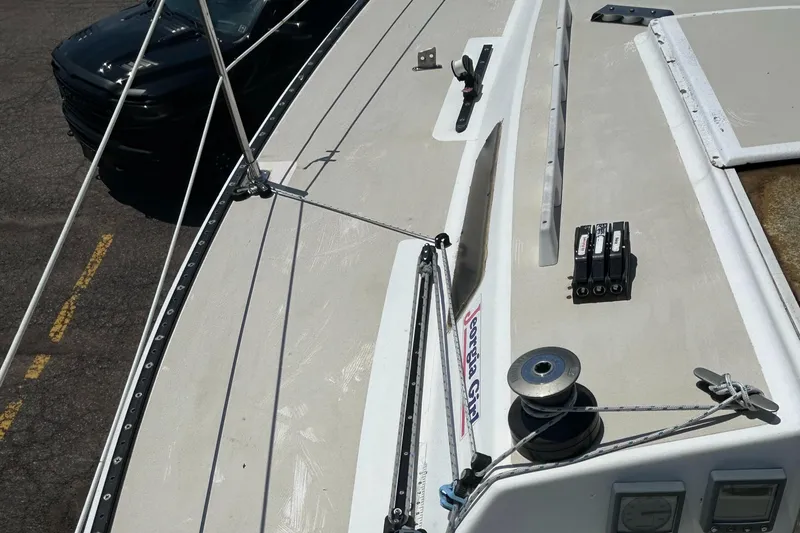 Slide: The Image of J Boats J/29 1984 - 16