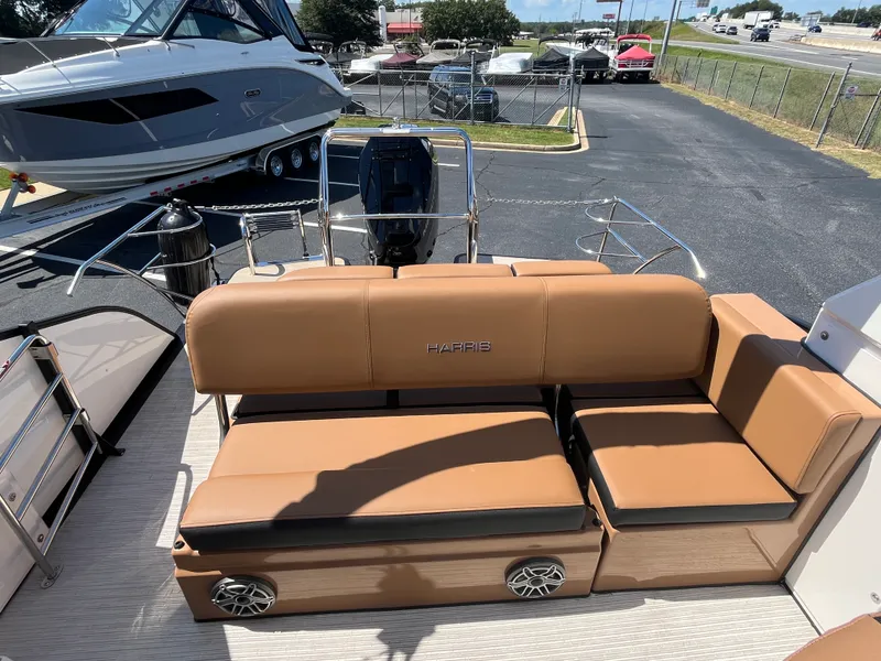 Slide: The Image of Harris 250 GRAND MARINER 2024 - 32