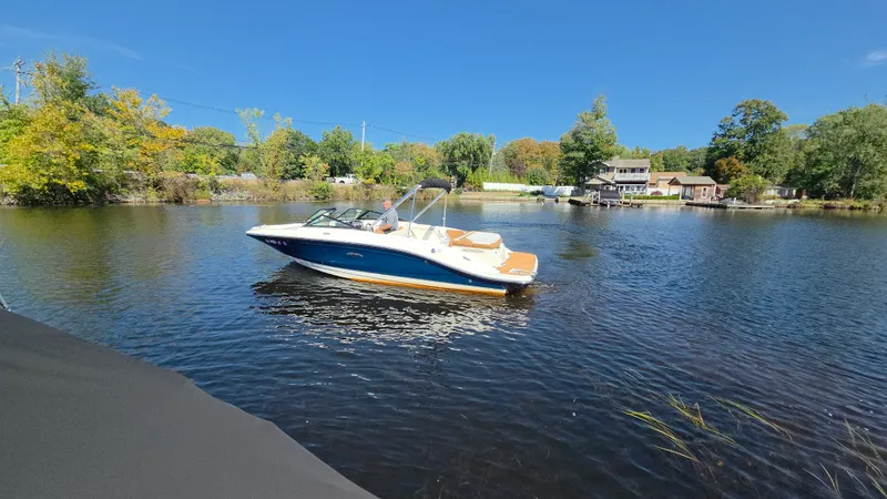 Slide: The Image of Sea Ray 210 SPX 2018 - 2