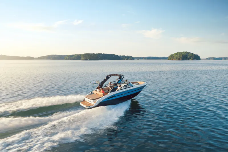 Slide: The Image of Sea Ray SDX 250 Surf 2025 - 2
