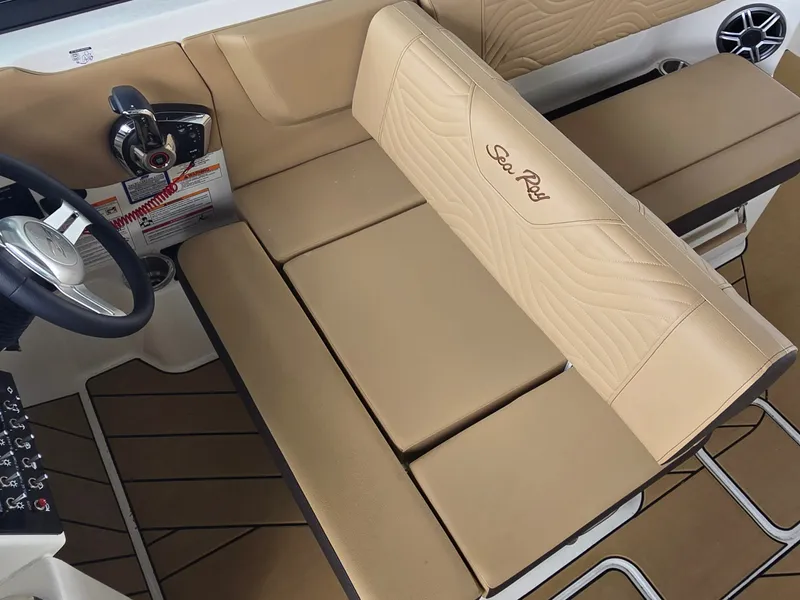Slide: The Image of Sea Ray SDX 270 Surf 2027 - 15