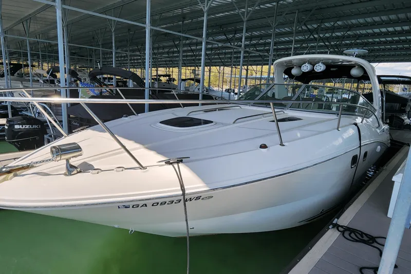Slide: The Image of Sea Ray 330 SUNDANCER 2014 - 26
