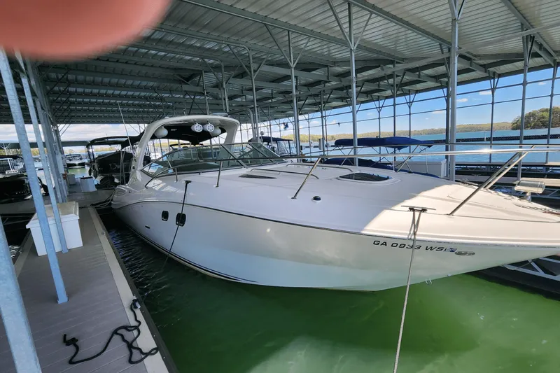 Slide: The Image of Sea Ray 330 SUNDANCER 2014 - 22