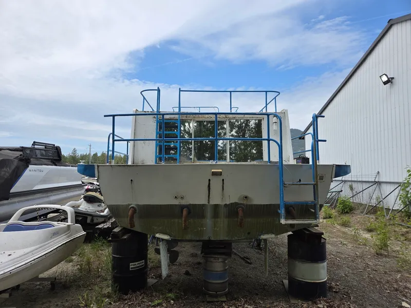 Slide: The Image of Kingscraft Coastal Cruiser 1984 - 6