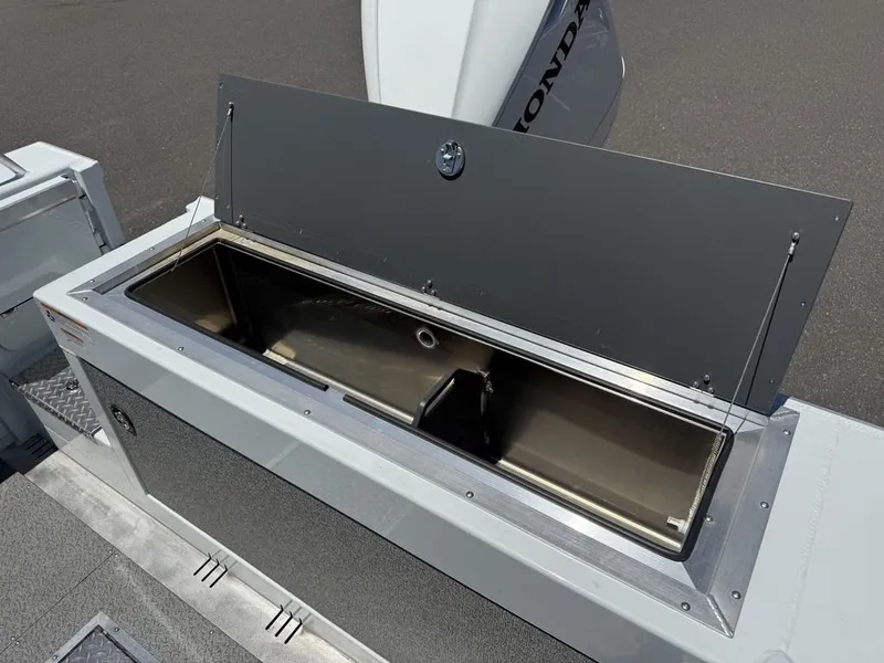Slide: The Image of Hewescraft 240 Ocean Pro Hardtop 2026 - 11