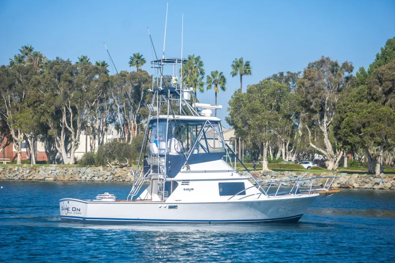 Slide: The Image of Blackfin 32 Flybridge 1987 - 2